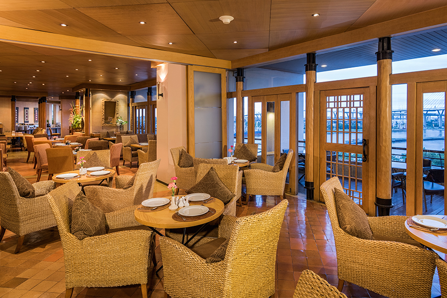 River Lounge