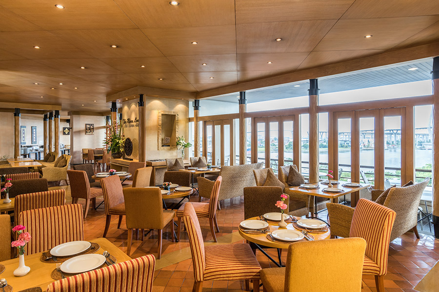 River Lounge
